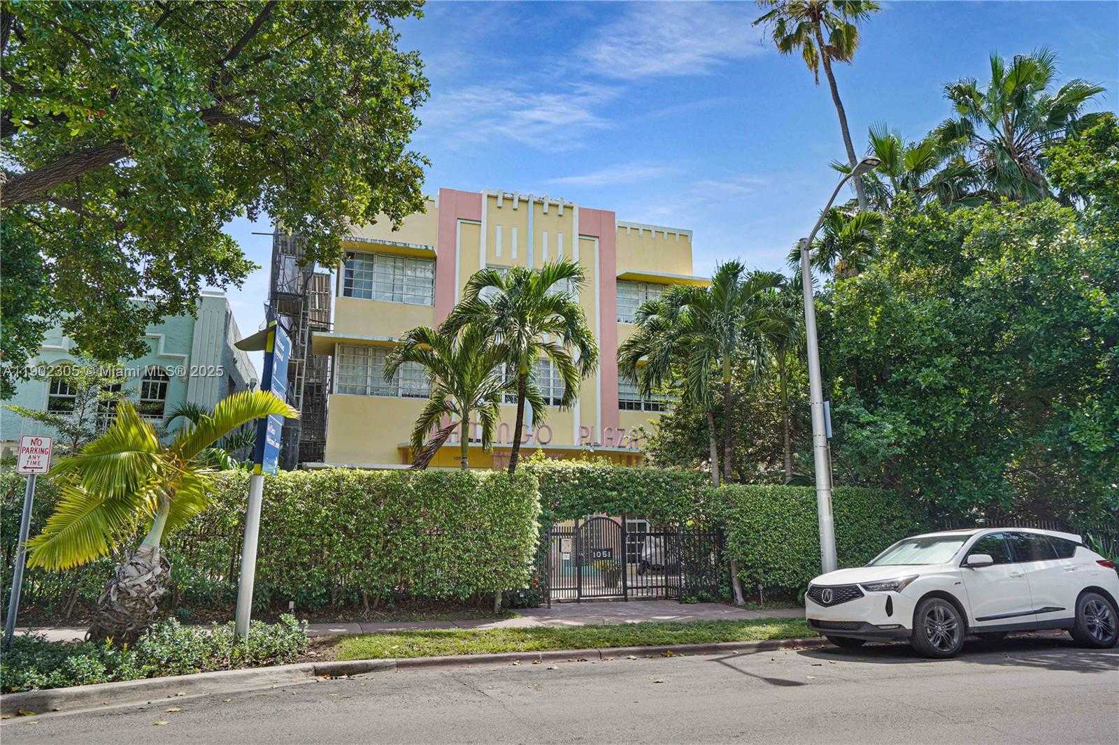 Small Image of 1051 MERIDIAN AVE #1K, Miami Beach Number 37