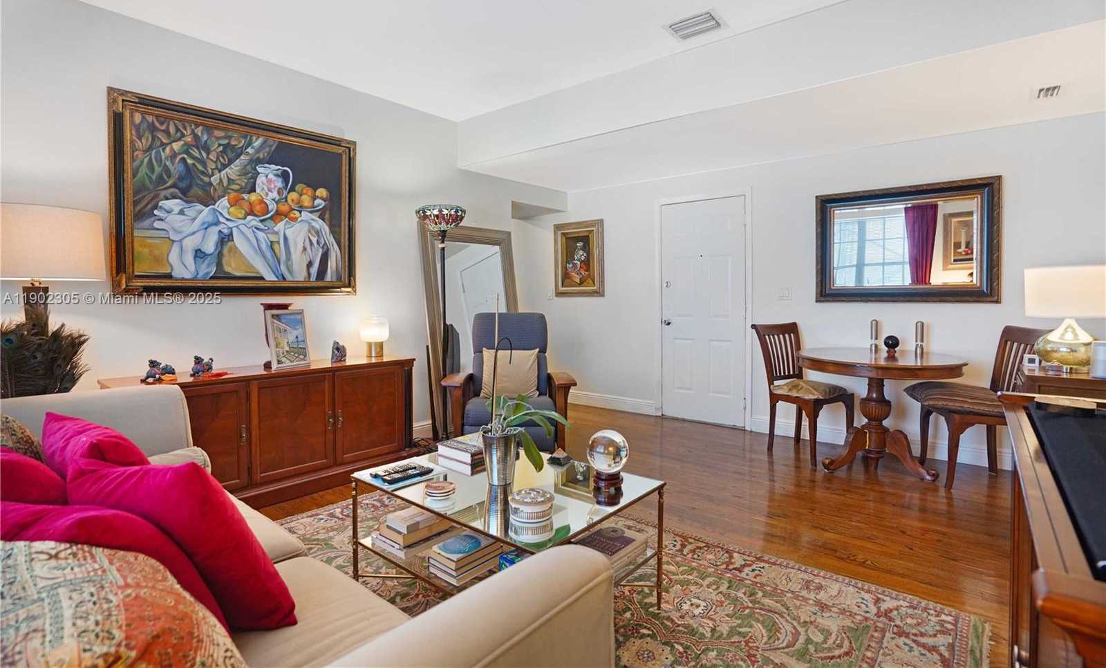 Small Image of 1051 MERIDIAN AVE #1K, Miami Beach Number 4