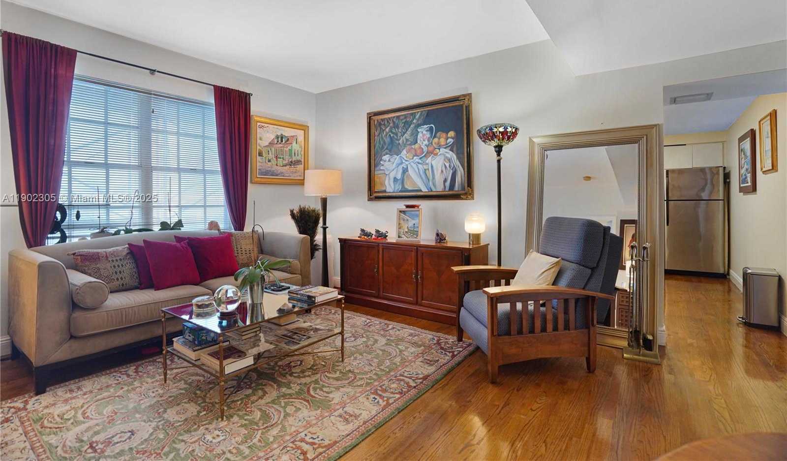 Small Image of 1051 MERIDIAN AVE #1K, Miami Beach Number 6