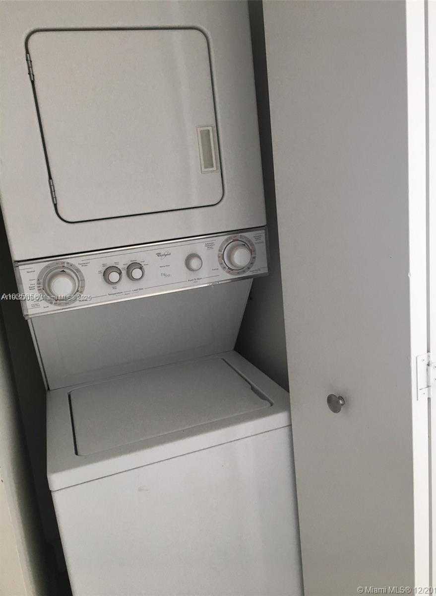 Small Image of 1861 NORTH WEST S RIVER DR #2601, Miami Number 26