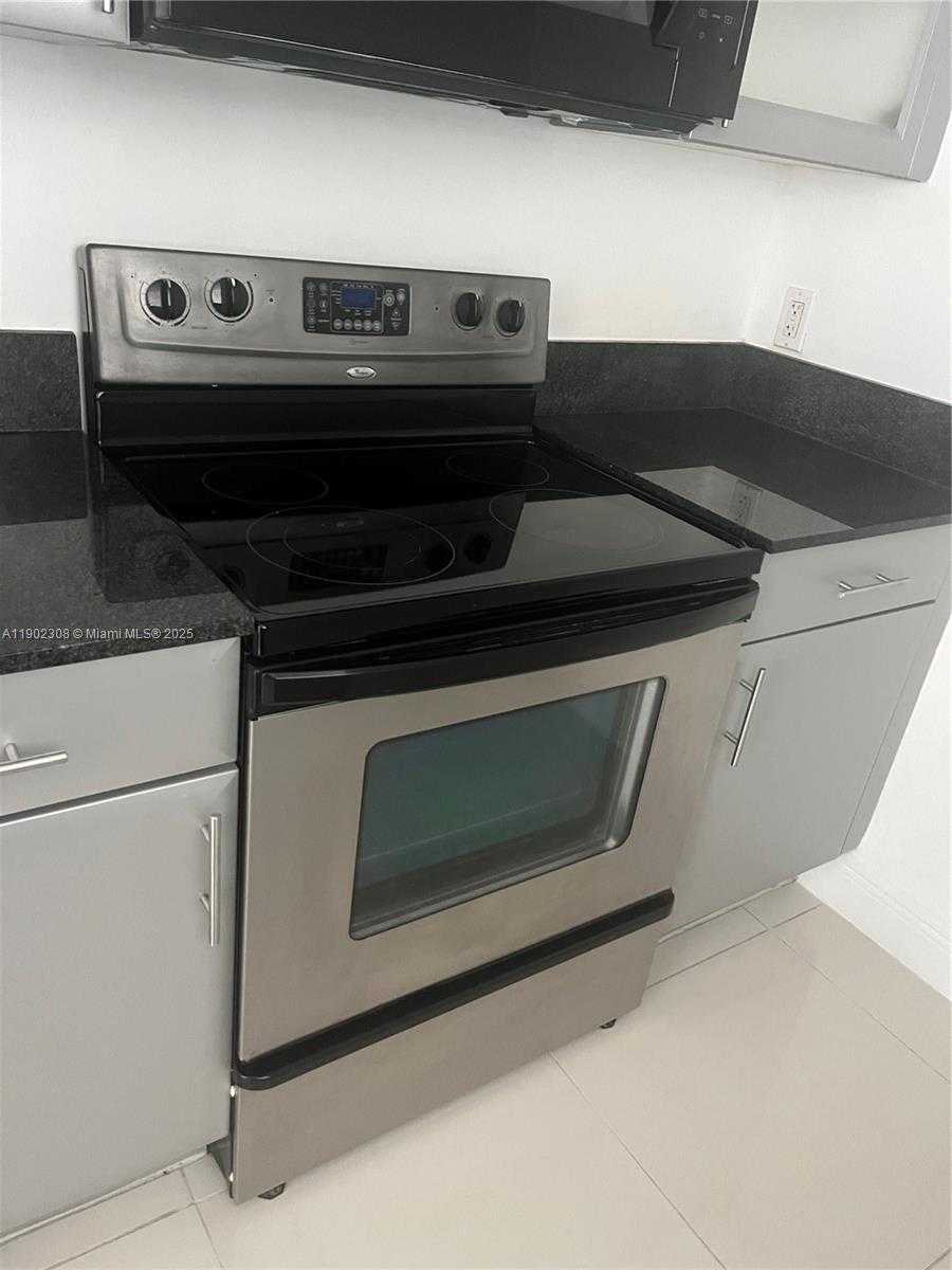 Small Image of 1861 NORTH WEST S RIVER DR #2601, Miami Number 9