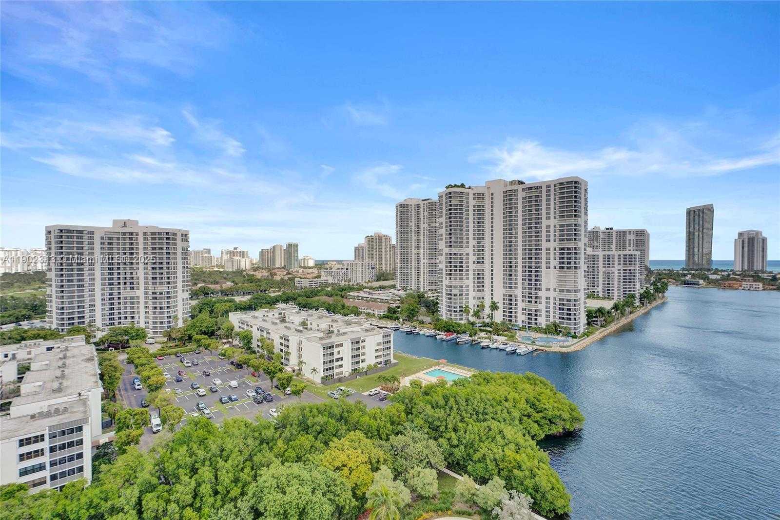 Small Image of 3370 HIDDEN BAY DR #1702, Aventura Number 14