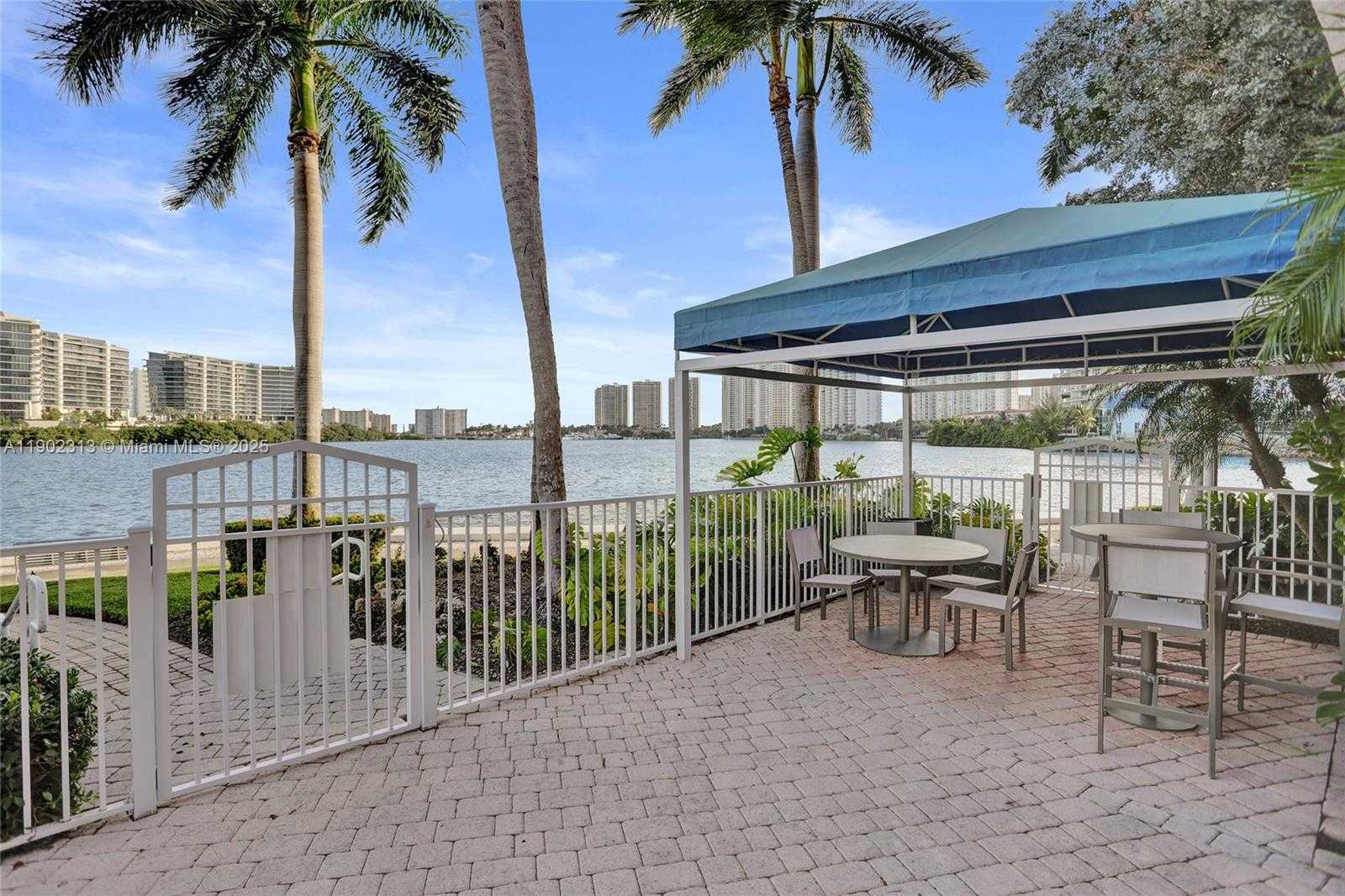Small Image of 3370 HIDDEN BAY DR #1702, Aventura Number 40
