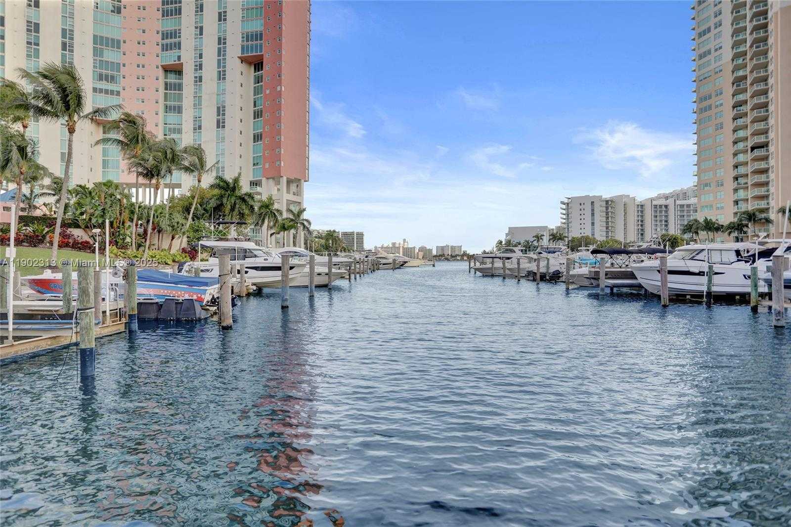 Small Image of 3370 HIDDEN BAY DR #1702, Aventura Number 42