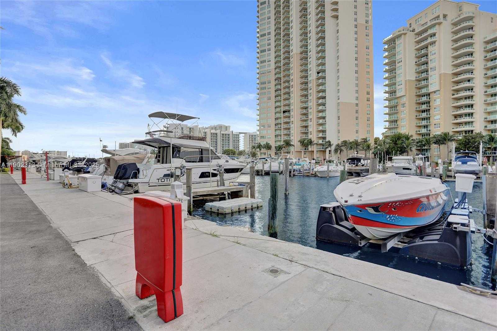 Small Image of 3370 HIDDEN BAY DR #1702, Aventura Number 43