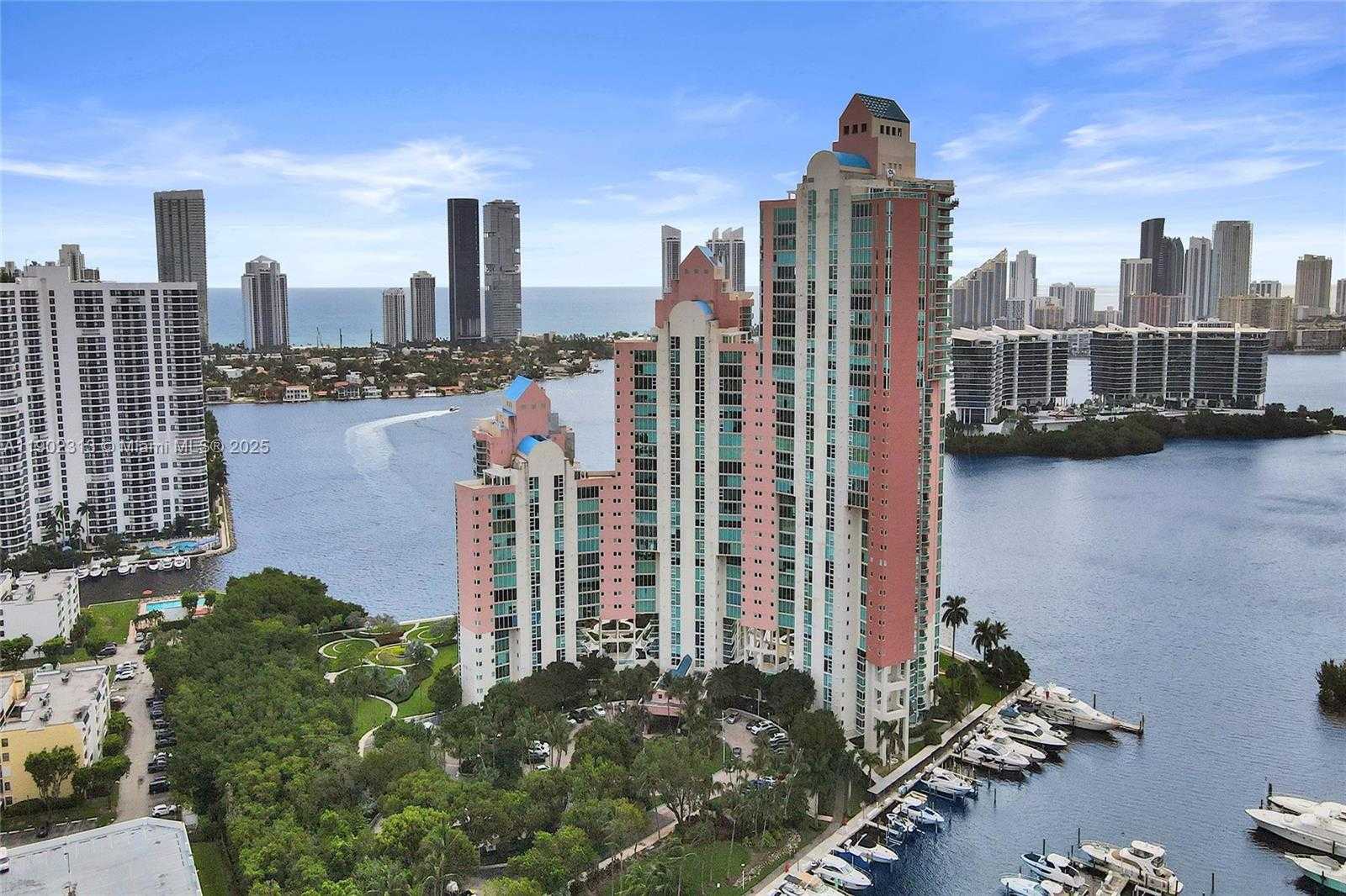 Small Image of 3370 HIDDEN BAY DR #1702, Aventura Number 50