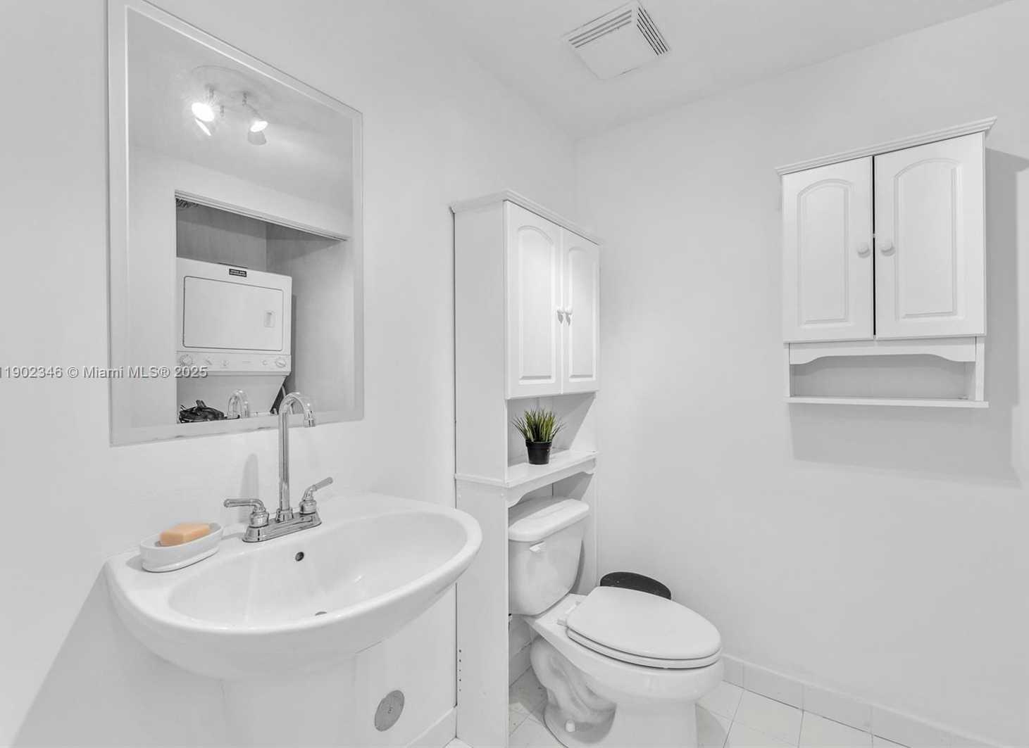 Small Image of 690 SOUTH WEST 1ST COURT #1008, Miami Number 10