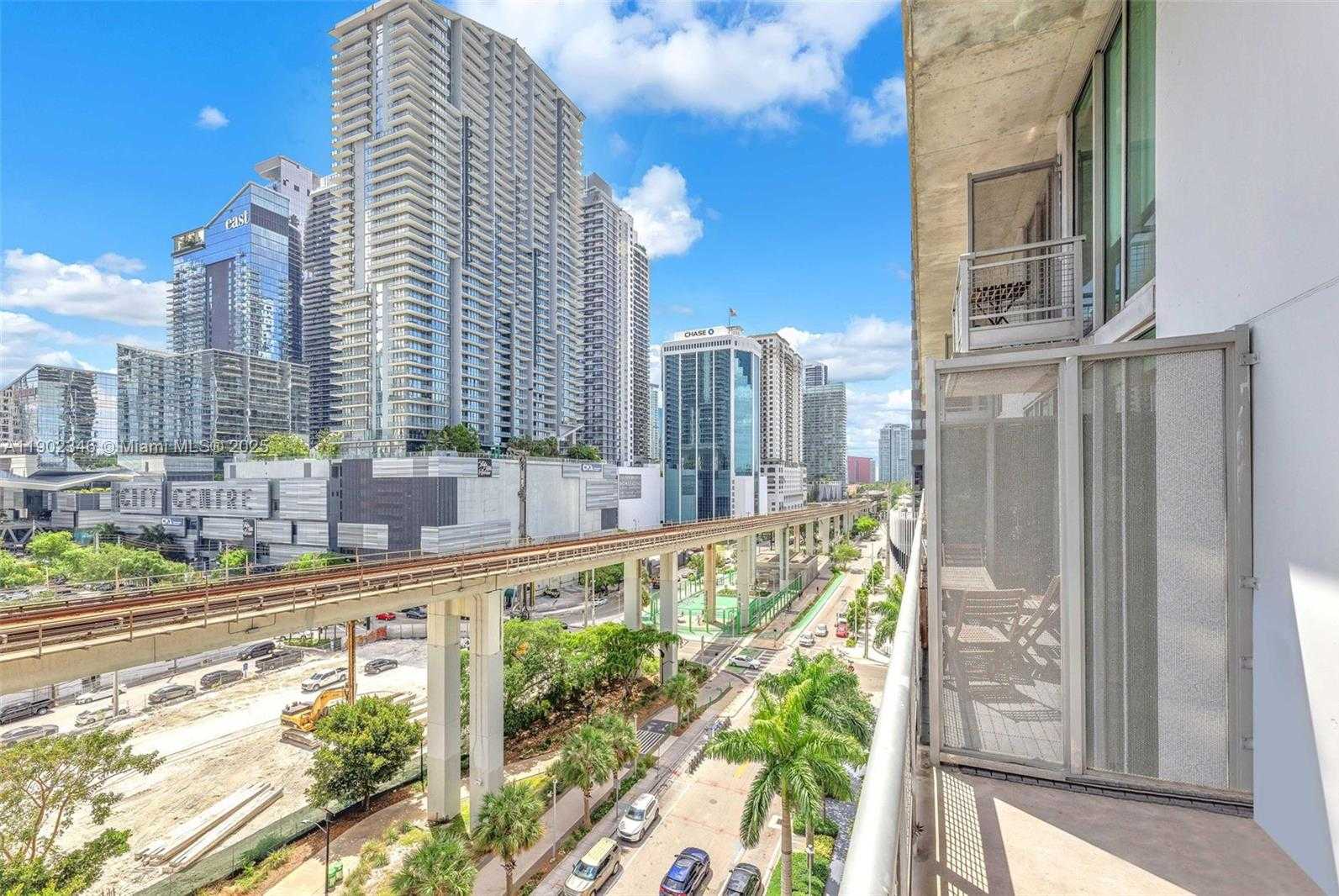 Small Image of 690 SOUTH WEST 1ST COURT #1008, Miami Number 19