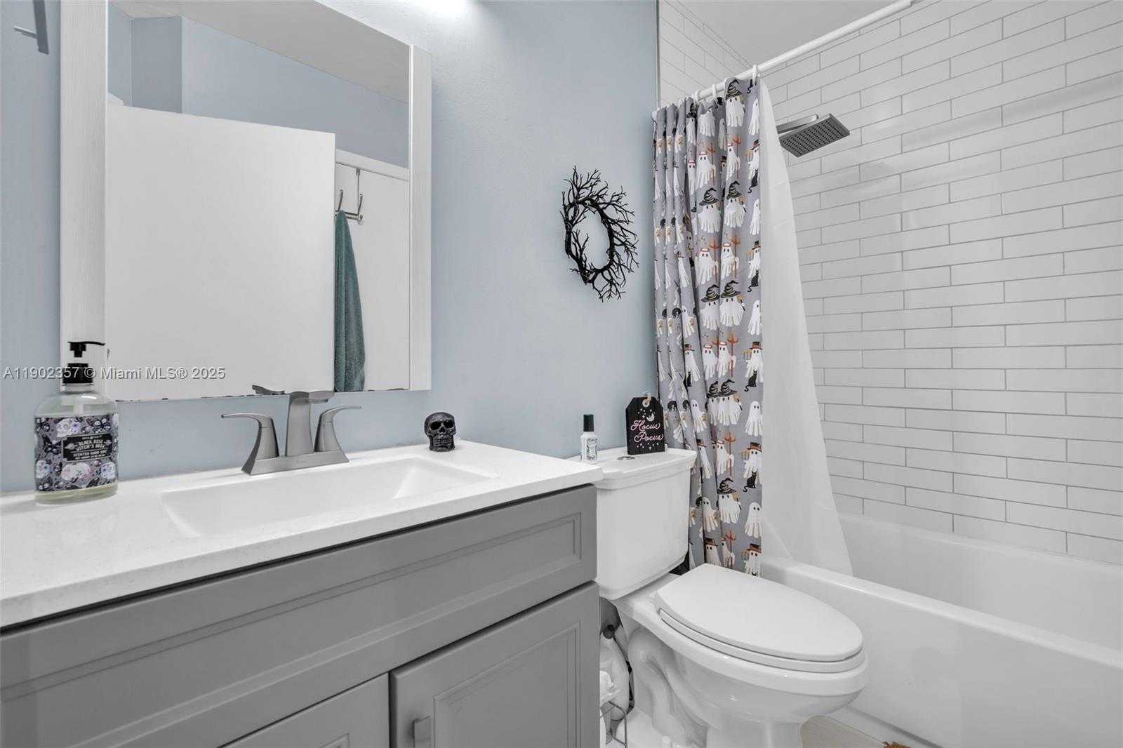 Small Image of 9507 SOUTH WEST 140TH CT #9507, Miami Number 12