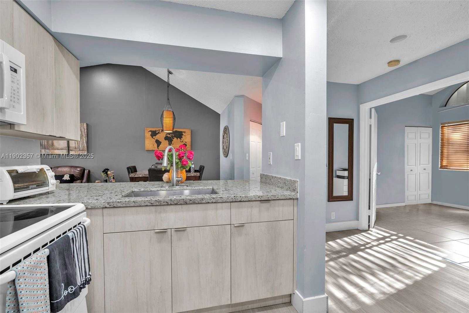 Small Image of 9507 SOUTH WEST 140TH CT #9507, Miami Number 9