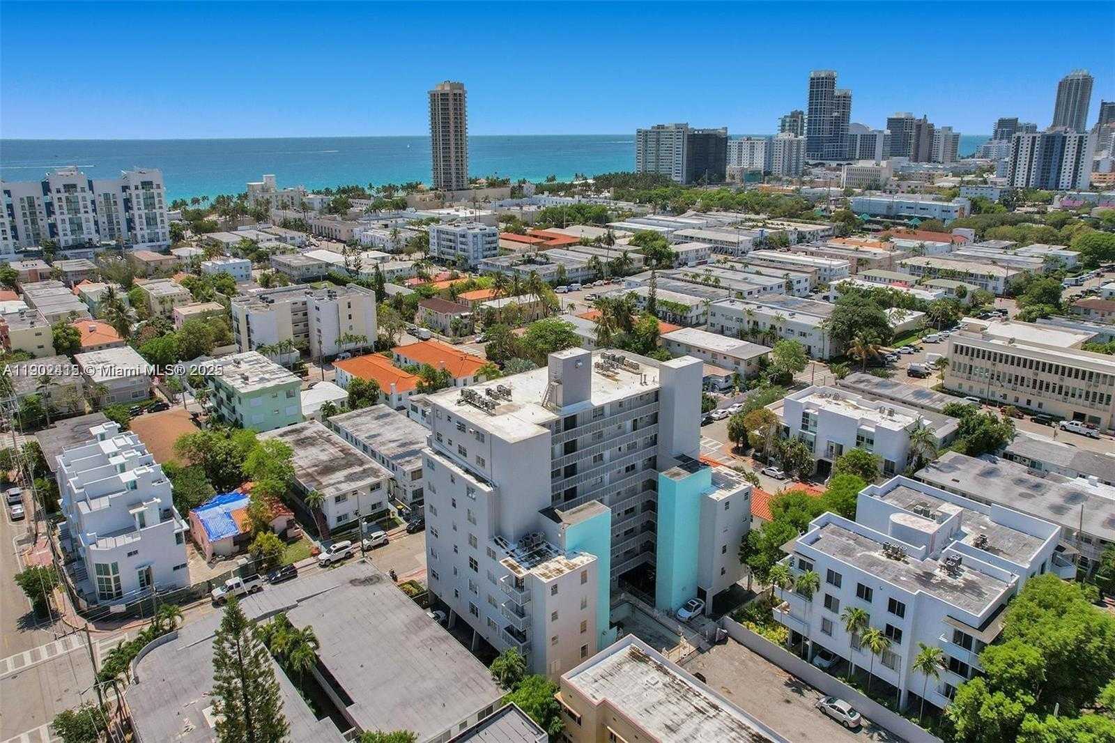 Small Image of 7620 CARLYLE AVE #703, Miami Beach Number 31