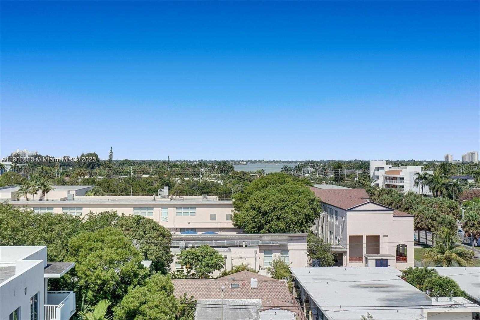 Small Image of 7620 CARLYLE AVE #703, Miami Beach Number 45