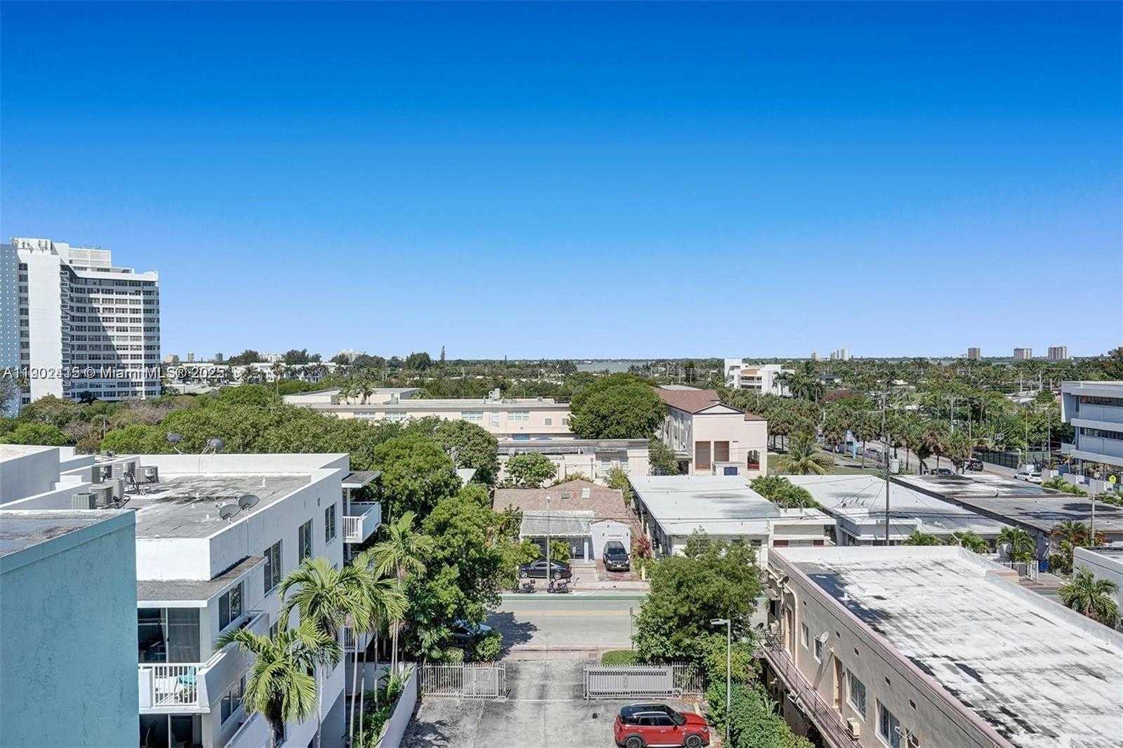 Small Image of 7620 CARLYLE AVE #703, Miami Beach Number 46