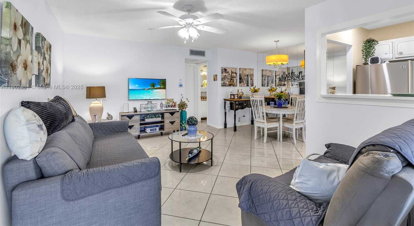 Small Image of 5300 WASHINGTON ST #H137, Hollywood Number 11