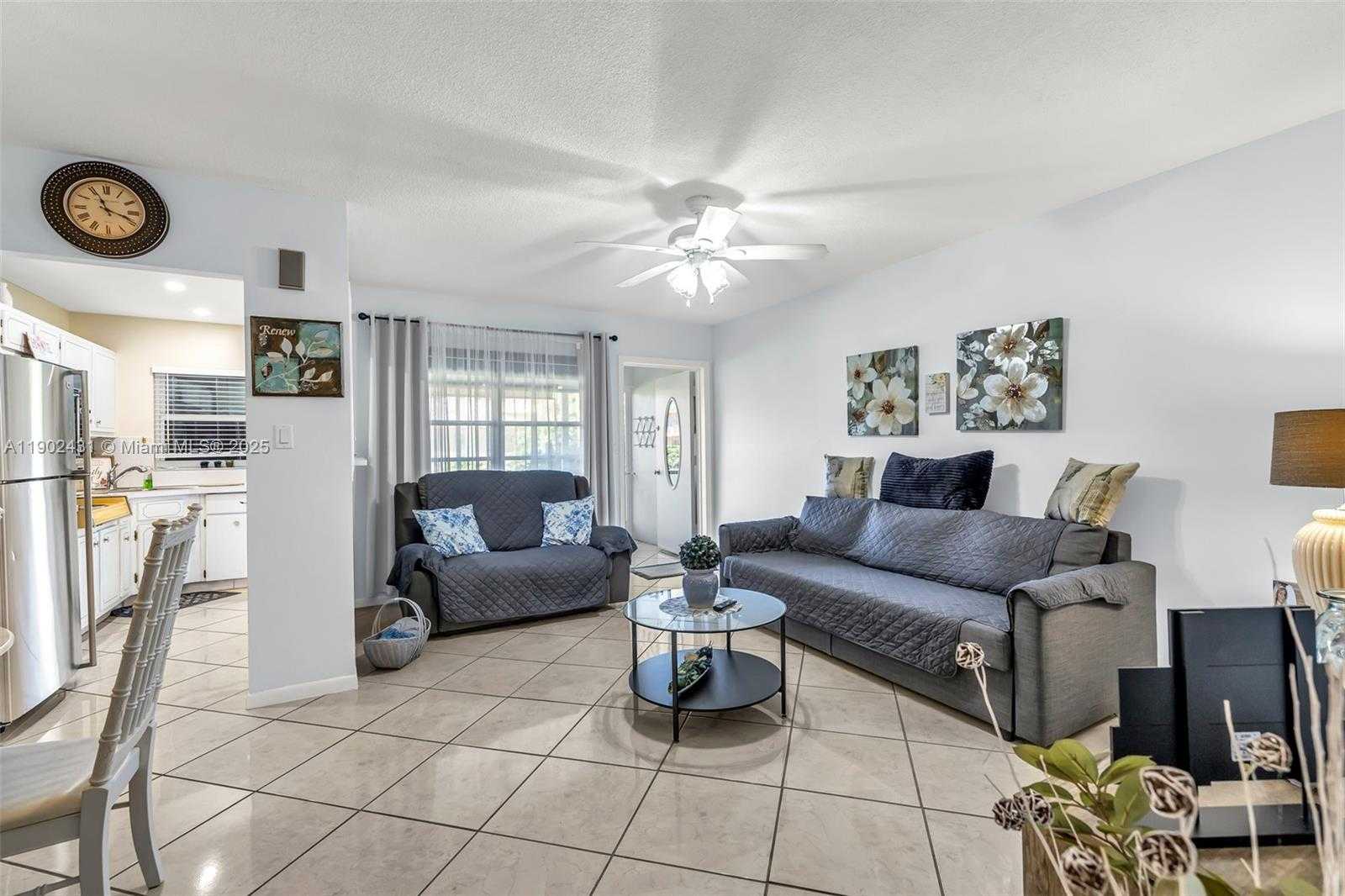 Small Image of 5300 WASHINGTON ST #H137, Hollywood Number 13