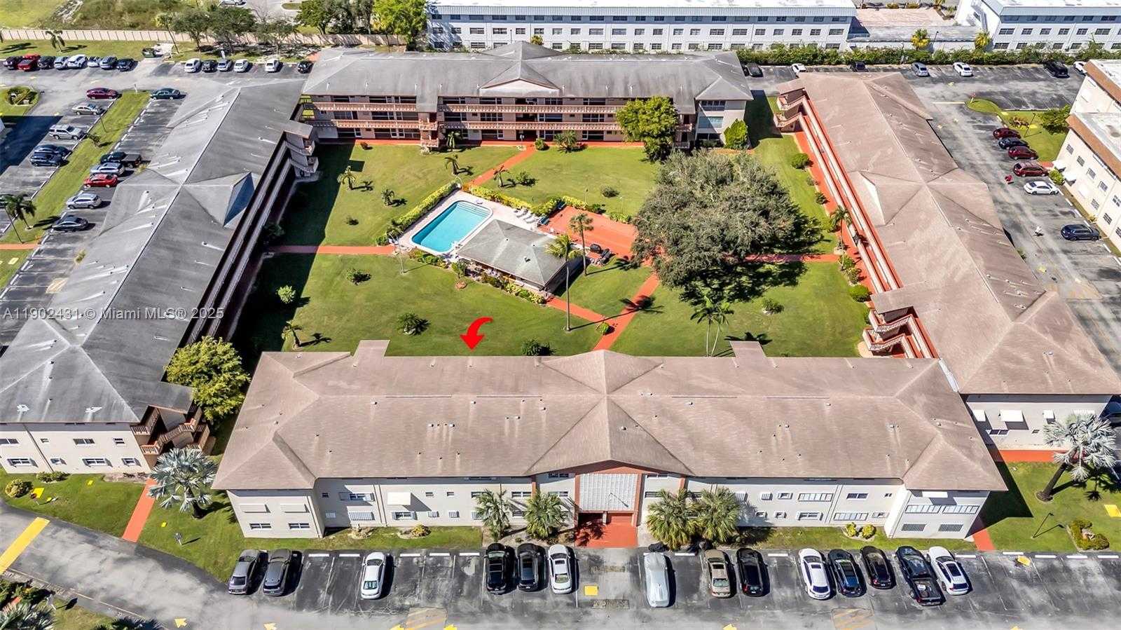 Small Image of 5300 WASHINGTON ST #H137, Hollywood Number 2