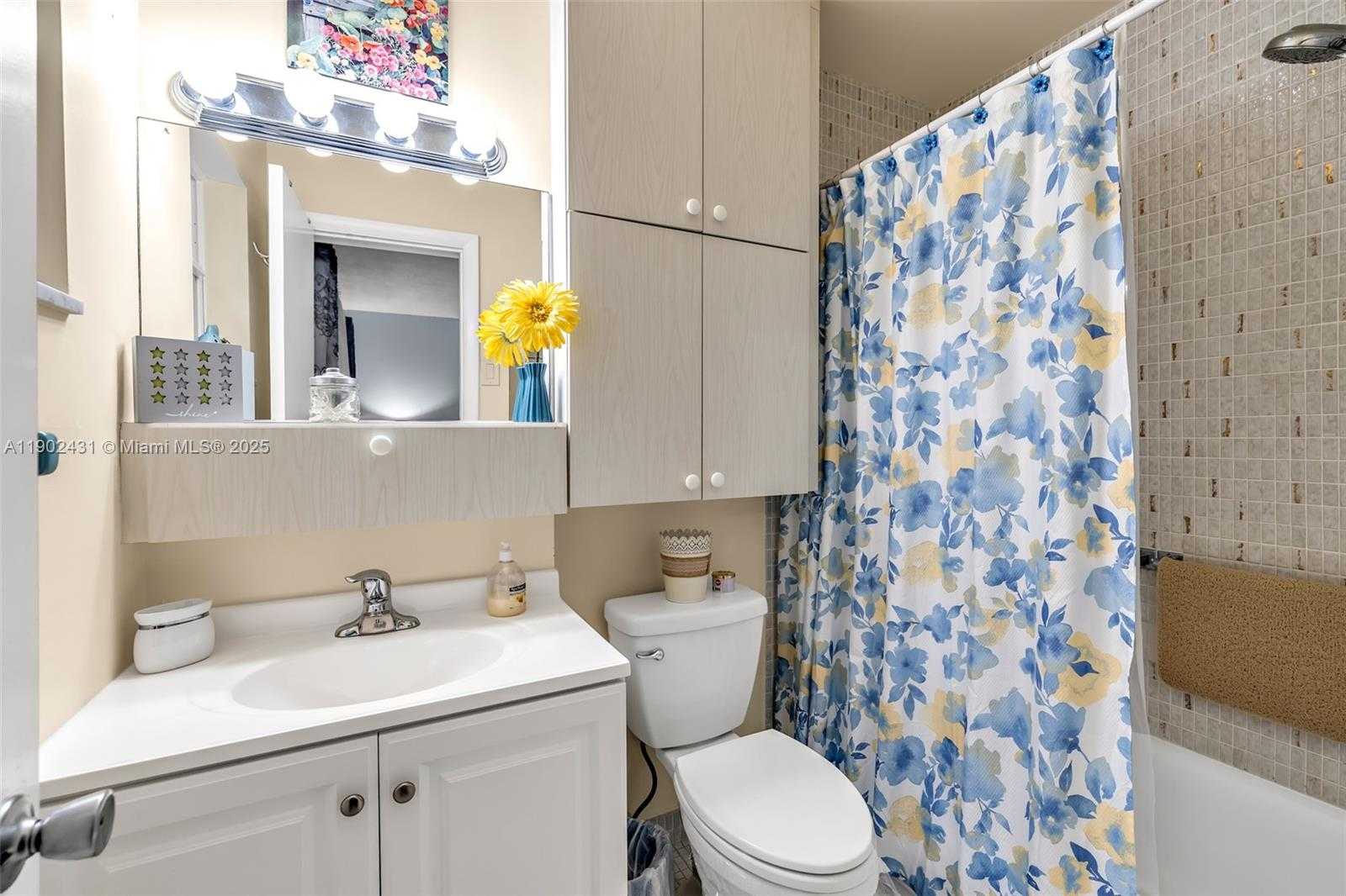 Small Image of 5300 WASHINGTON ST #H137, Hollywood Number 22