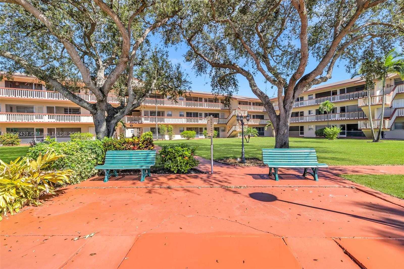 Small Image of 5300 WASHINGTON ST #H137, Hollywood Number 28