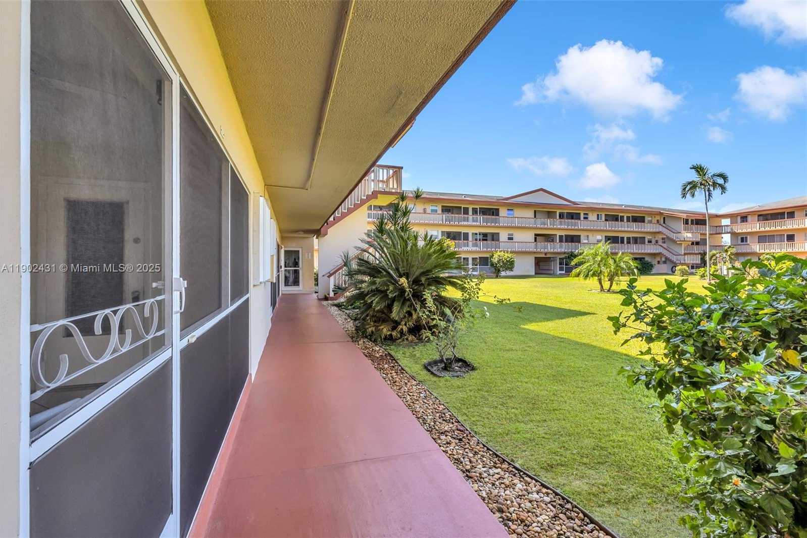 Small Image of 5300 WASHINGTON ST #H137, Hollywood Number 7