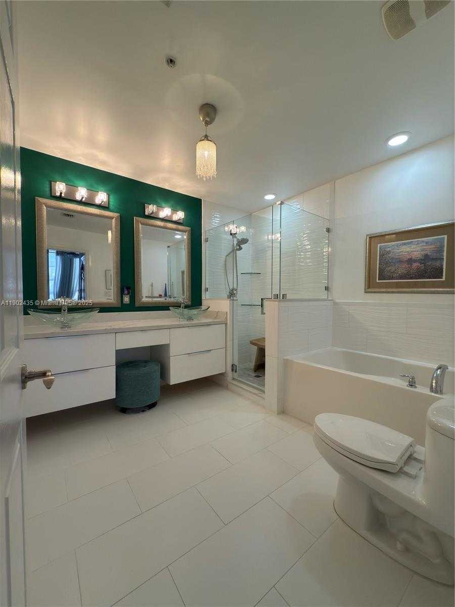 Small Image of 3001 NORTH EAST 185TH ST #532, Aventura Number 4