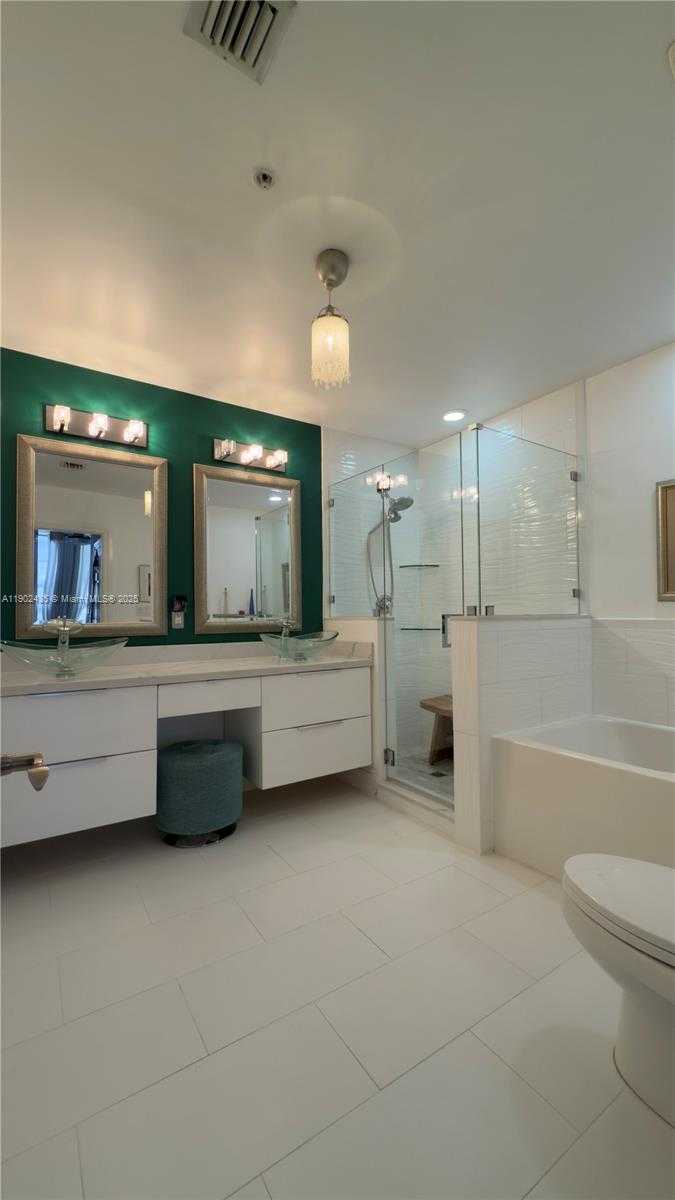 Small Image of 3001 NORTH EAST 185TH ST #532, Aventura Number 5