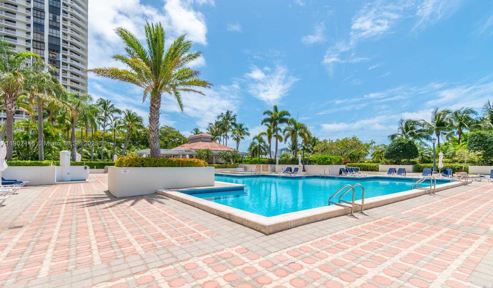 Small Image of 1000 WEST ISLAND BLVD #1612, Aventura Number 56