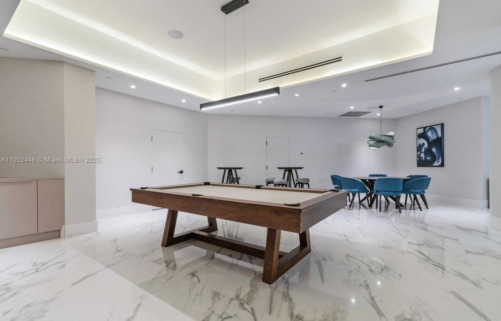 Small Image of 1000 WEST ISLAND BLVD #1612, Aventura Number 61