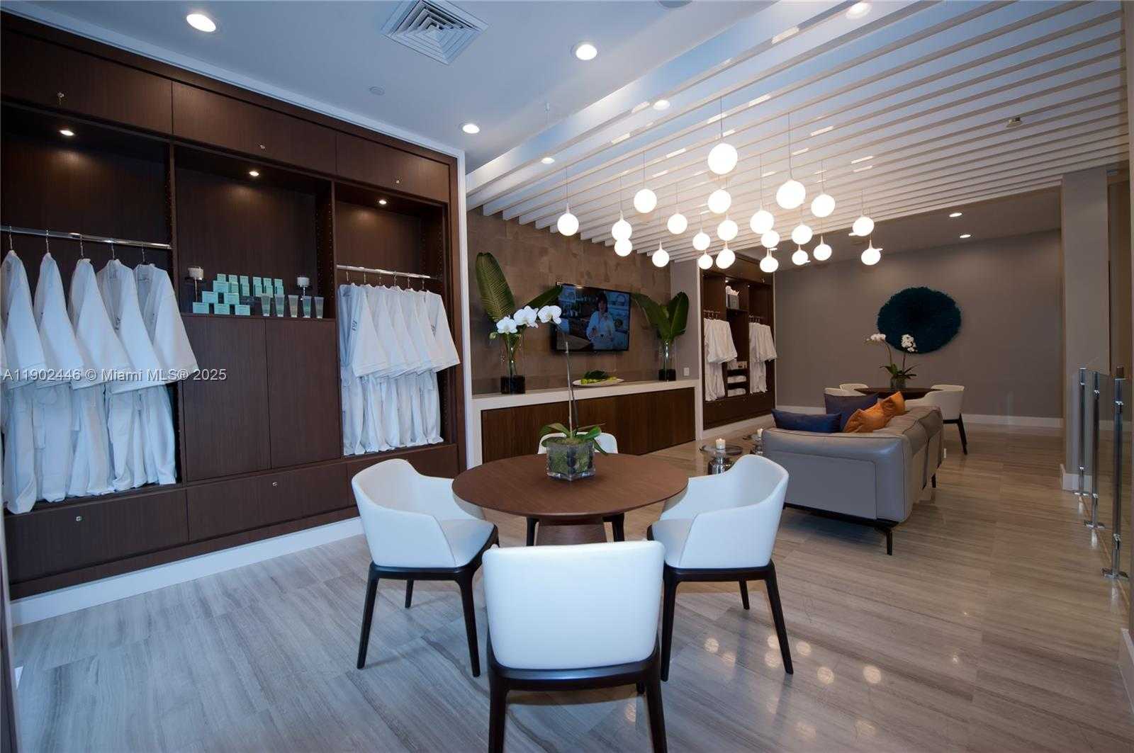 Small Image of 1000 WEST ISLAND BLVD #1612, Aventura Number 81