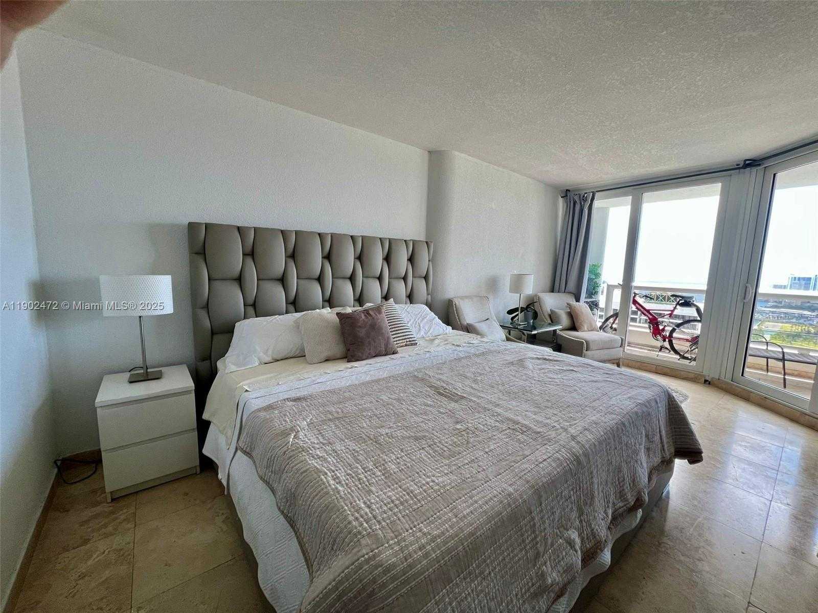 Small Image of 1717 NORTH BAYSHORE DR #B-4141, Miami Number 28