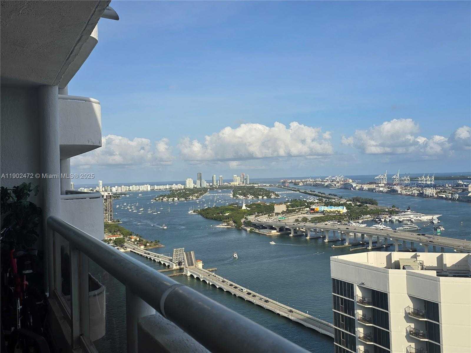 Small Image of 1717 NORTH BAYSHORE DR #B-4141, Miami Number 3