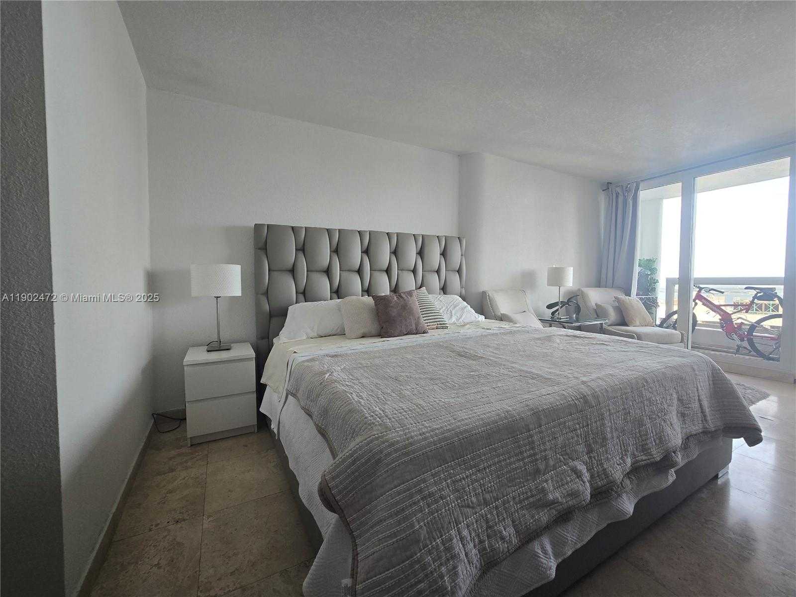 Small Image of 1717 NORTH BAYSHORE DR #B-4141, Miami Number 39