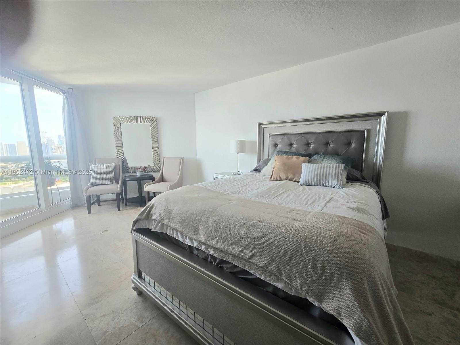 Small Image of 1717 NORTH BAYSHORE DR #B-4141, Miami Number 42