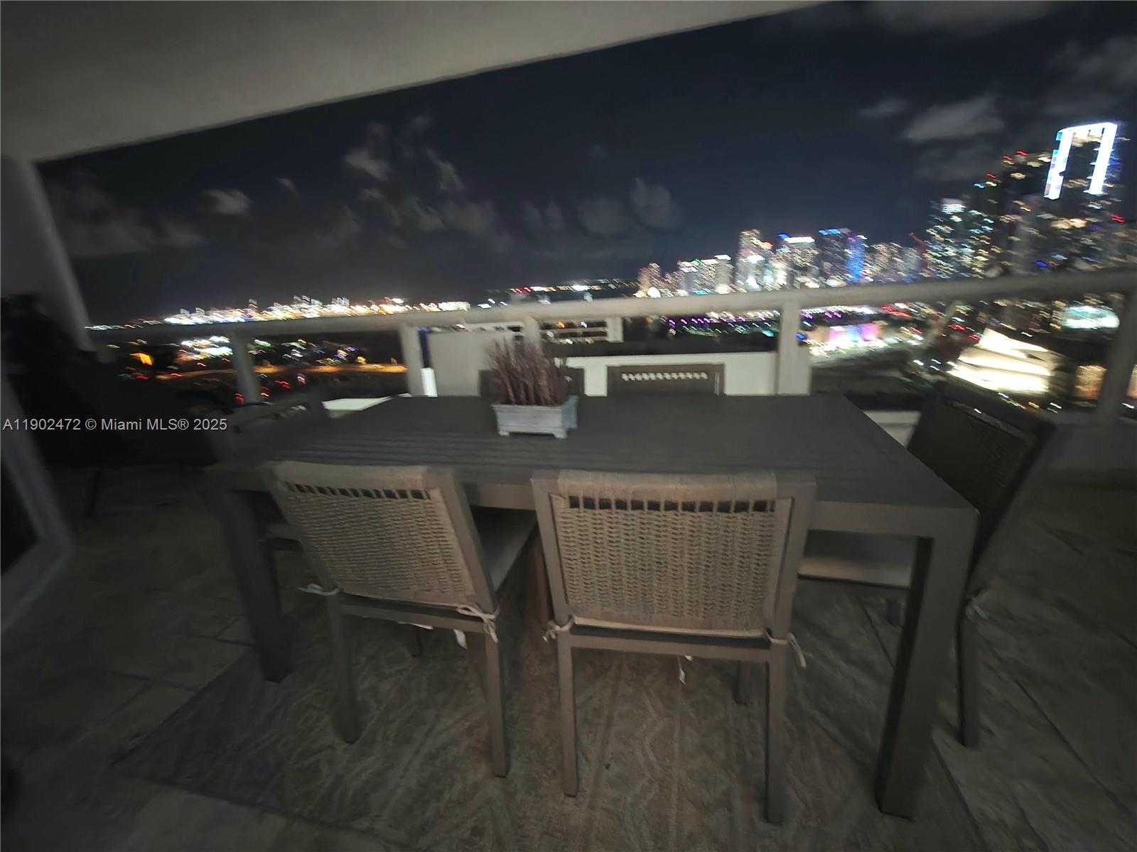 Small Image of 1717 NORTH BAYSHORE DR #B-4141, Miami Number 50