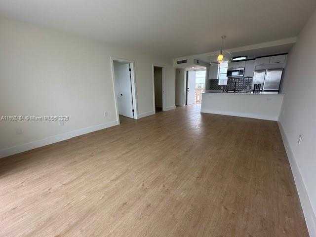 Small Image of 2930 POINT EAST DR #E610, Aventura Number 3