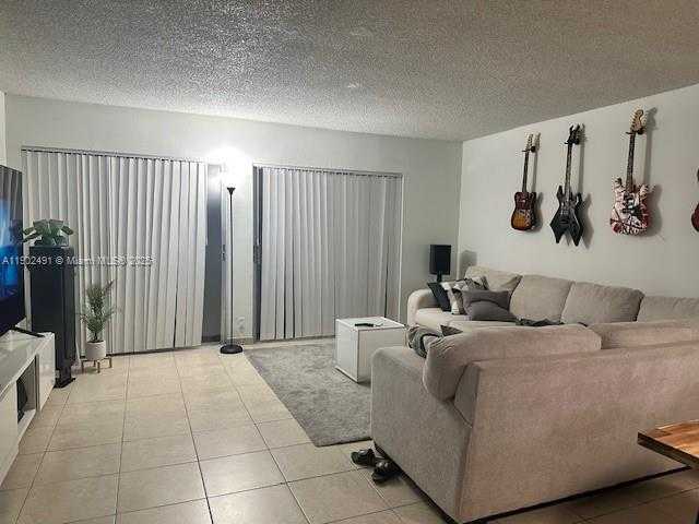 Small Image of 17911 NORTH WEST 68TH AVE #P, Hialeah Number 10