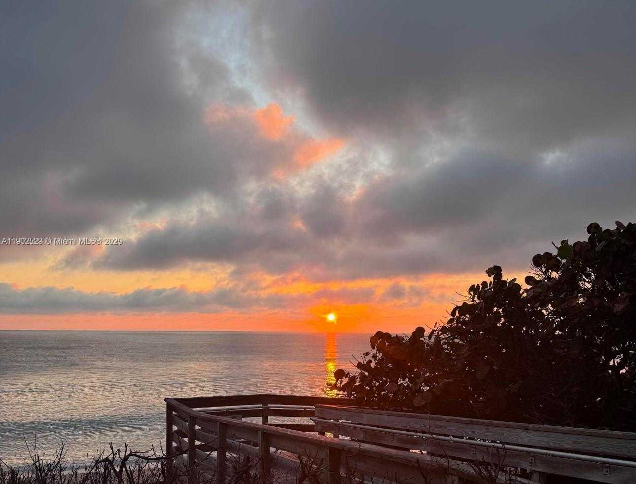 Small Image of 2165 GALLEON DR #G3, Vero Beach Number 37