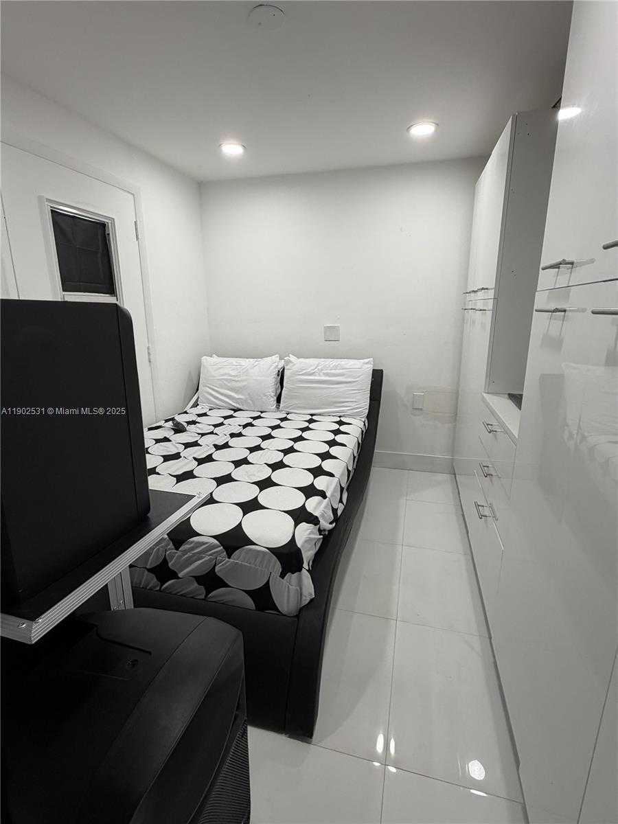 Small Image of 3550 NORTH EAST 169TH ST #107, North Miami Beach Number 16