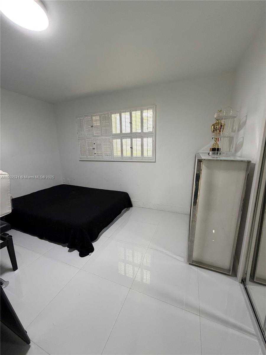 Small Image of 3550 NORTH EAST 169TH ST #107, North Miami Beach Number 17