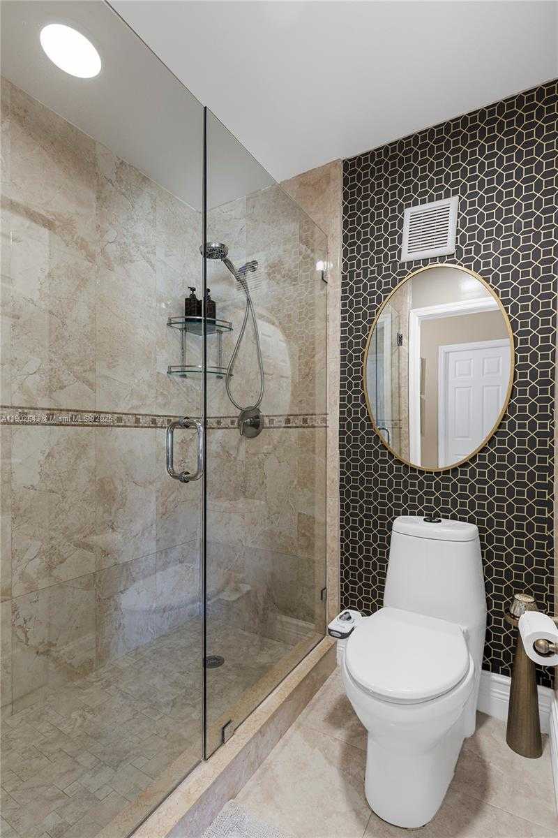 Small Image of 20867 NORTH WEST 1ST ST, Pembroke Pines Number 14