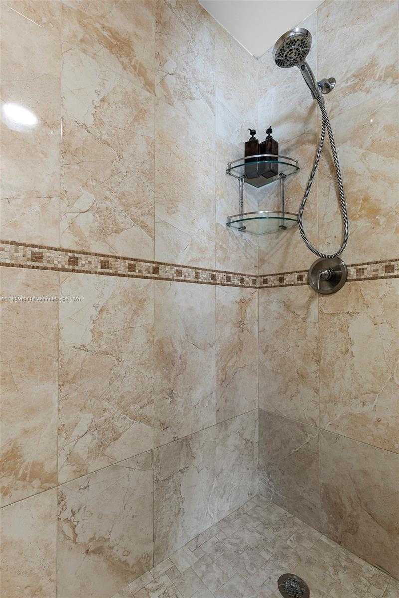 Small Image of 20867 NORTH WEST 1ST ST, Pembroke Pines Number 15