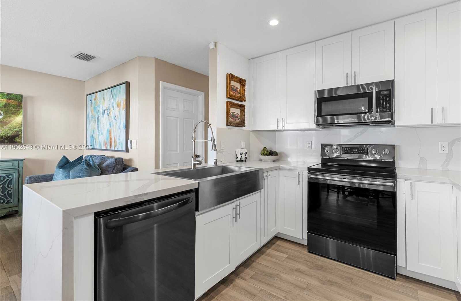 Small Image of 20867 NORTH WEST 1ST ST, Pembroke Pines Number 24