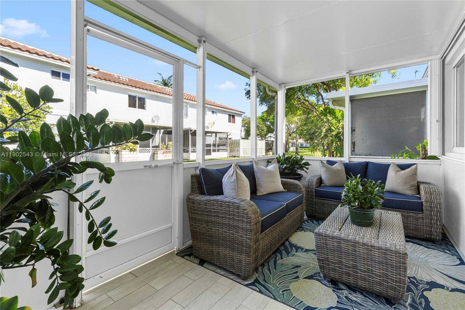 Small Image of 20867 NORTH WEST 1ST ST, Pembroke Pines Number 30