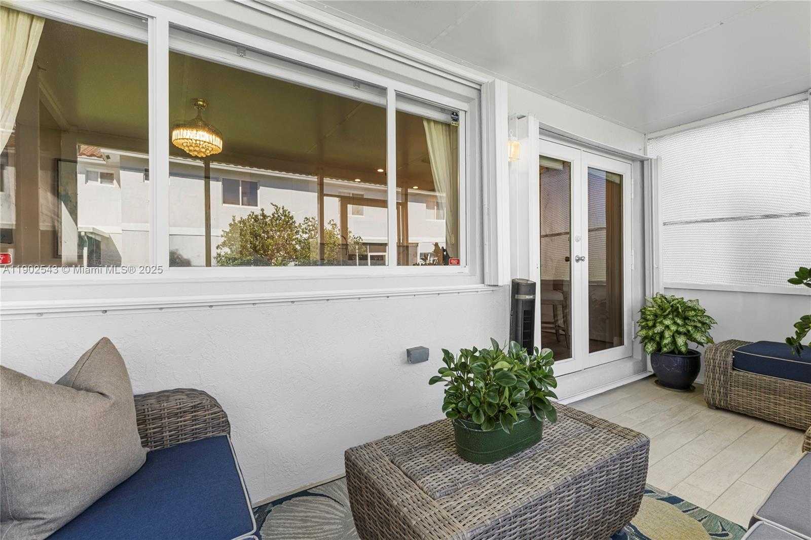 Small Image of 20867 NORTH WEST 1ST ST, Pembroke Pines Number 31