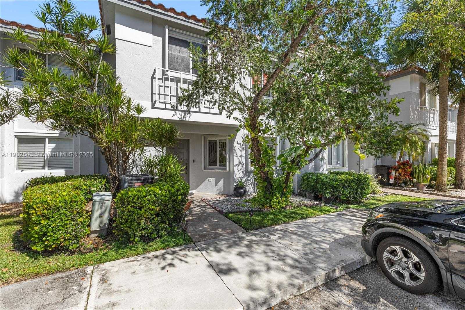 Small Image of 20867 NORTH WEST 1ST ST, Pembroke Pines Number 34