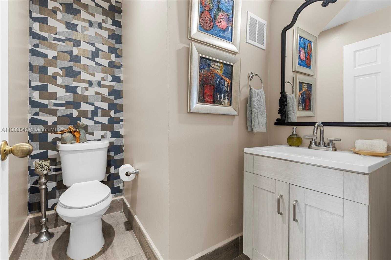 Small Image of 20867 NORTH WEST 1ST ST, Pembroke Pines Number 6