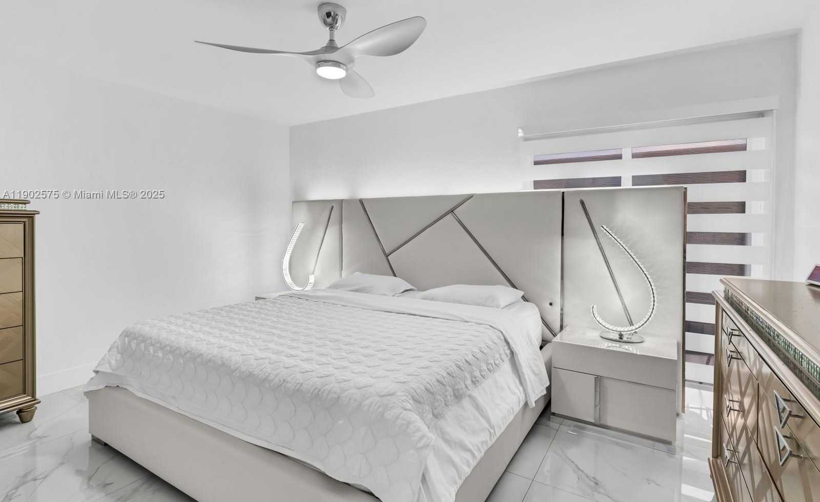 Small Image of 1890 WEST 56TH ST #1307, Hialeah Number 18