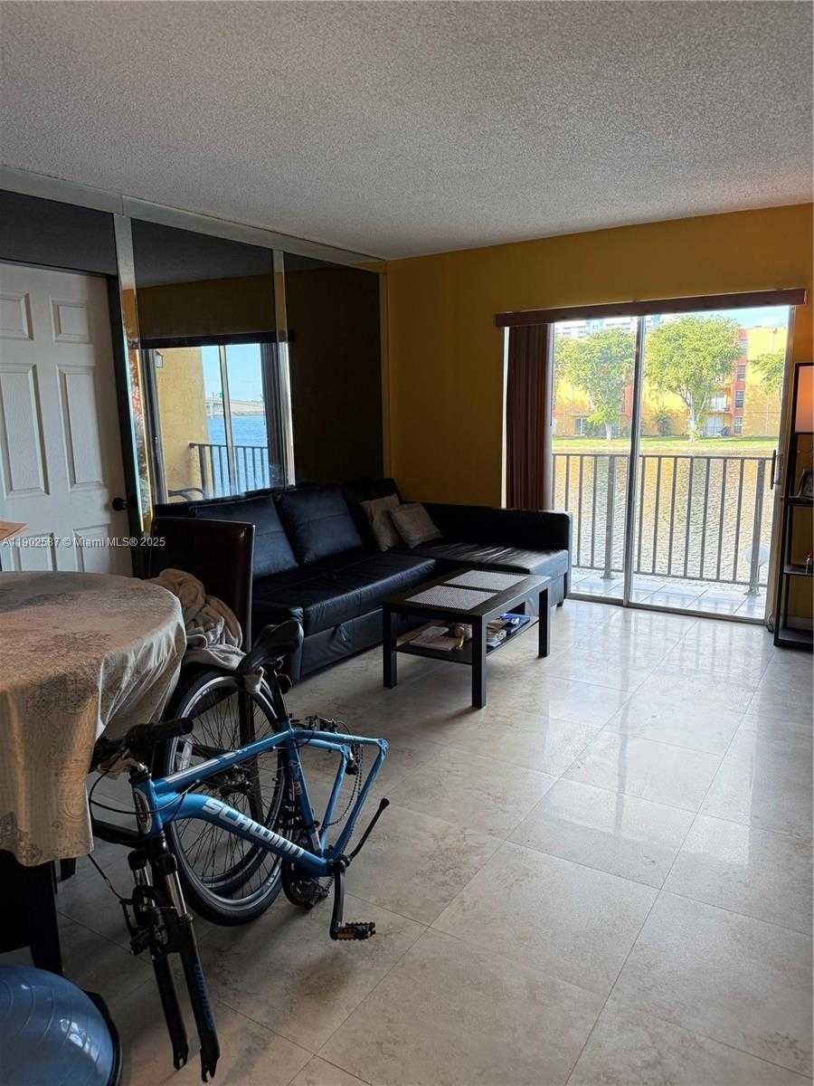 Small Image of 7 NORTH WEST 4705 NW #208-7, Miami Number 8