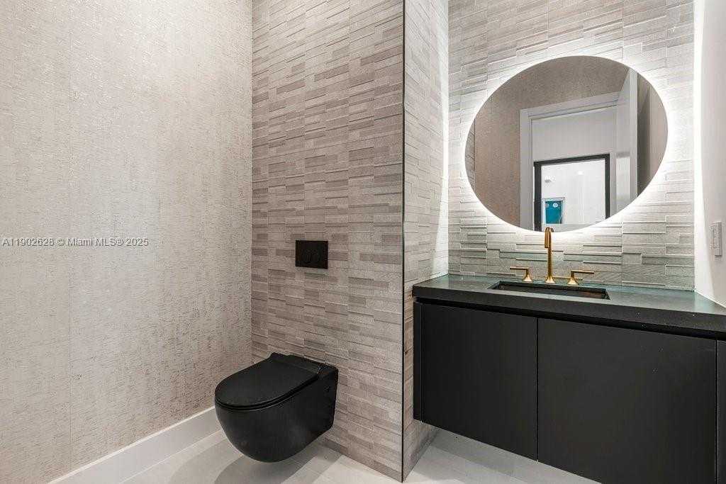 Small Image of 1215 NORTH EAST 11TH AVE #B, Fort Lauderdale Number 10