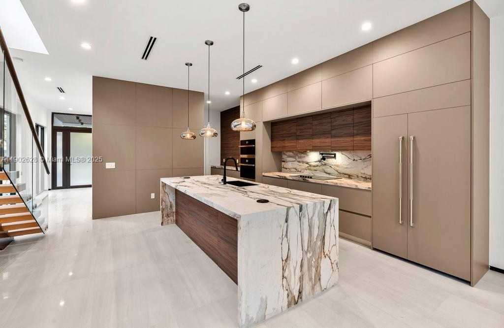 Small Image of 1215 NORTH EAST 11TH AVE #B, Fort Lauderdale Number 14