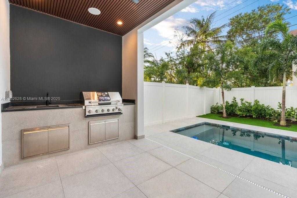 Small Image of 1215 NORTH EAST 11TH AVE #B, Fort Lauderdale Number 20